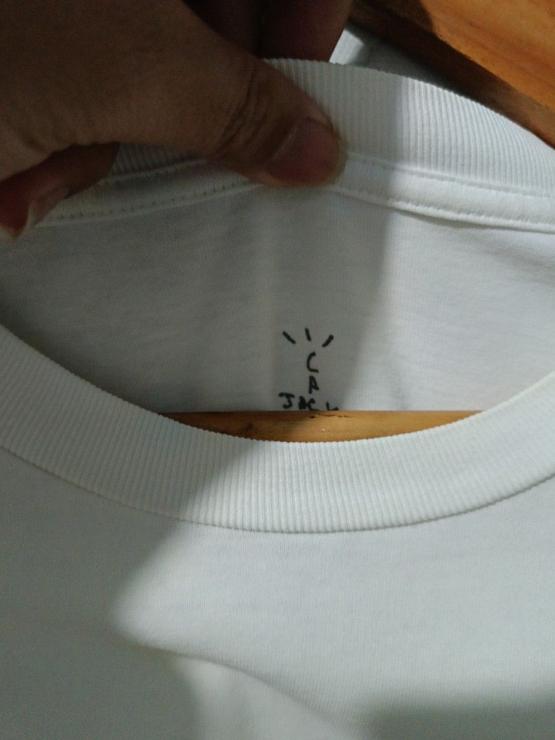 Jackboys Cactus Jack shirt (Category: Tshirts & Polo Shirts ) located in Quezon City. Submitted by charlesfab66127 (Listing ID 1462627446, Image 3). Description: Available available!! Jackboys Cactus Jack shirt🤑 Size on tag: Large👕 Dimes: - 22 Width - 29 Length Color rate: 9.5/10 Condition: 9/10 Issue: need wash/semi puff print may mga nawawala color but not cracked print📌 Loc. Batasan Hills Quezon City 📩📩📩.