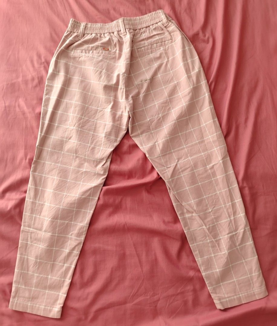 Jag plaid garterized trouser (Category: Other Bottoms) located in Quezon City. Submitted by gabbys_closet16 (Listing ID 1462478566, Image 2). Description: Jag plaid garterized trouser Size 27 Color Pink Flaws stain on the back seen in 3rd photo (just need washing) Original price 1200 Rfs decluttering.
