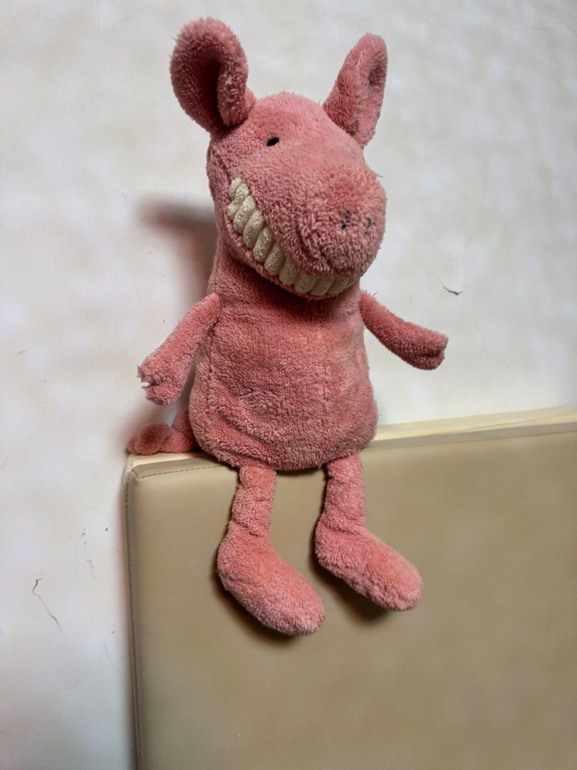 Jellycat 公仔 （分類：絨毛玩具）位於 Hong Kong。 由 yingbb1116 提交（商品編號 1462444721，圖片 3）。簡介： Jelly cat公仔 夾公仔機夾返嚟 全新冇用過 可散買或一齊買 $300 一隻。