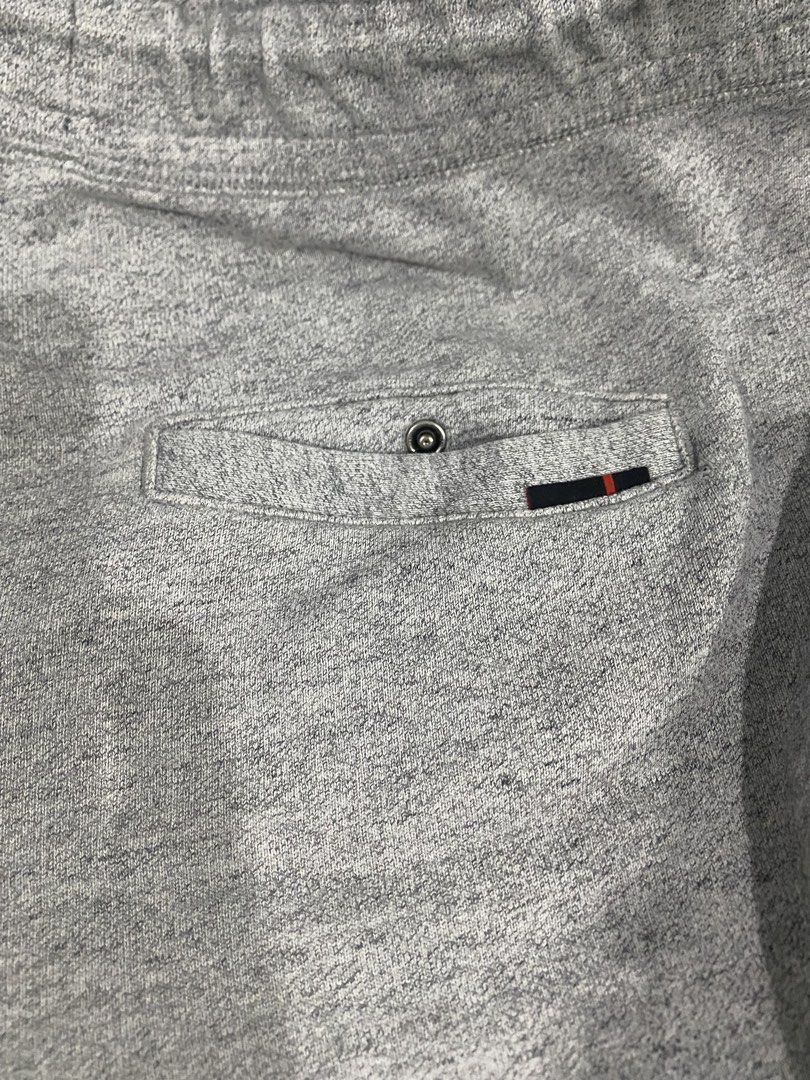 Jordan EST 1985 Grey Short XXL (Category: Activewear) located in Pasig City. Submitted by alhers.417 (Listing ID 1462441064, Image 1). Description: - Brand: Jordan - Color: Grey - Size: XXL - Design: EST 1985 logo - Features: Back pocket with button closure, drawstring waist - Material: Comfortable fabric - Origin: Made in China - decluttering - negotiable .