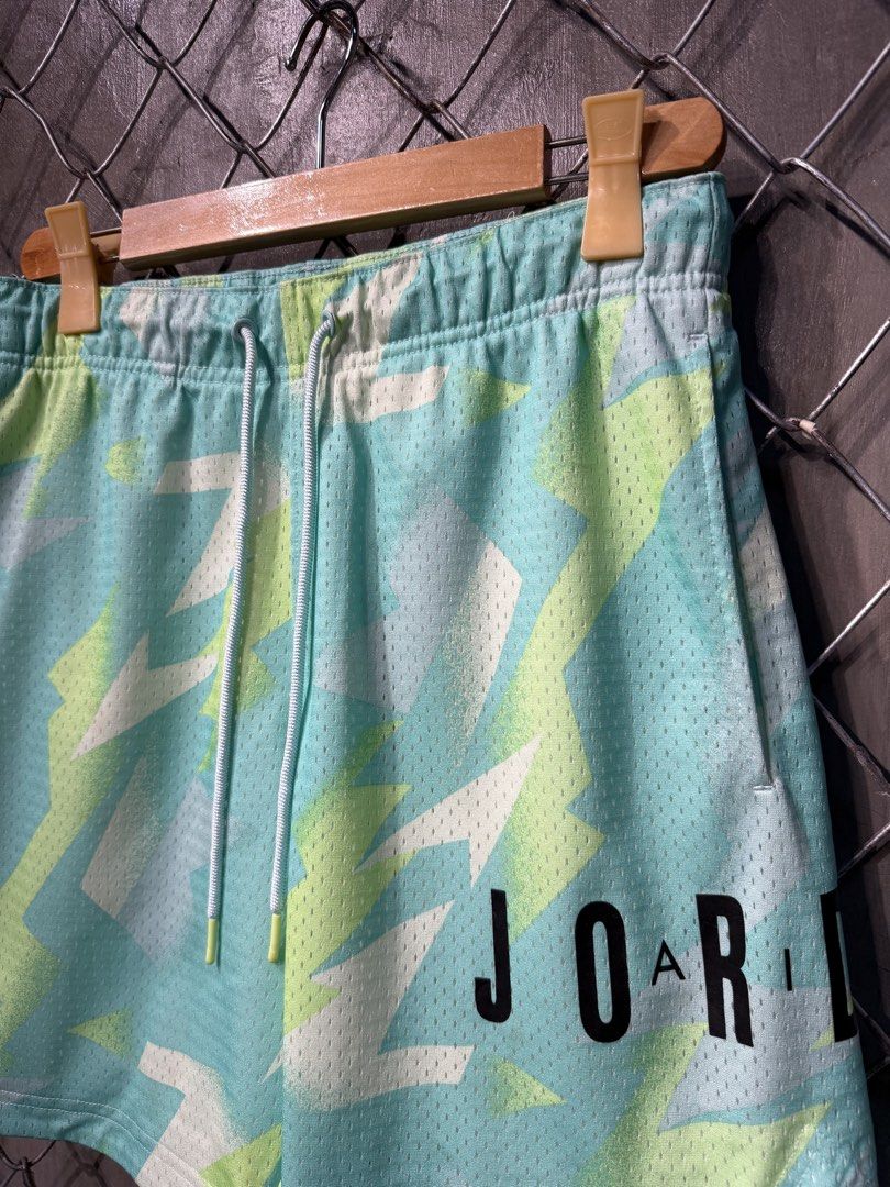 Jordan Mesh Shorts Teal Green Lightning Print (Category: Shorts) located in Manila. Submitted by ardobe.mnl (Listing ID 1462478698, Image 2). Description: Small on tag can fit to medium Waist: 29-34 Length: 17” Condition: Excellent Flaw: None! .