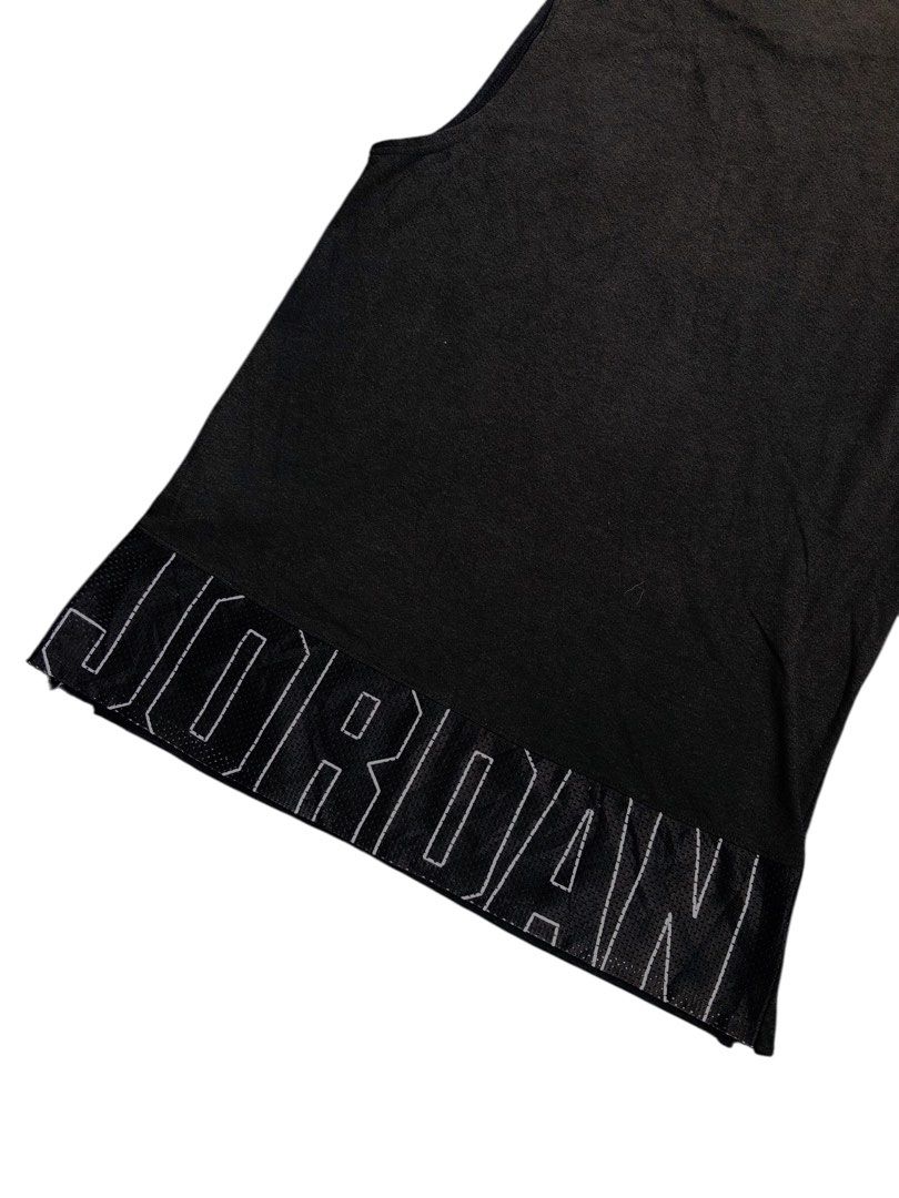 Jordan Y2k Tanktop (Category: Activewear) located in Angeles City. Submitted by wwdrip (Listing ID 1462594141, Image 3). Description: Jordan Y2k Tanktop♻️ •Width : 20.5 •Length : 28.5 •Size : L •Color rate : 9.6/10 •Condition : excellent to as new •no issue ₱750.