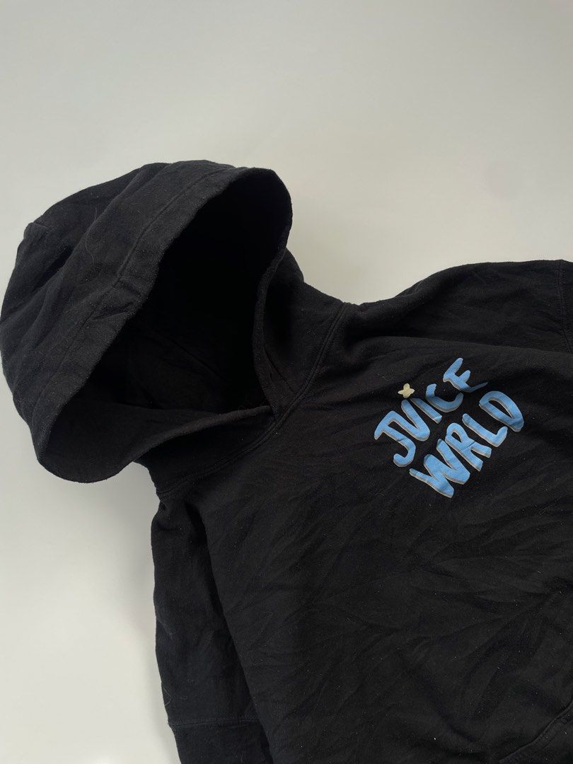 Juice wrld all girls are the same (Category: Hoodies) located in General Mariano Alvarez. Submitted by savenlester (Listing ID 1462629676, Image 3). Description: Juice wrld all girls are the same ◾W - 25 ◾L - 28 ◾Good condition ◾Color rate 8.5/10 .