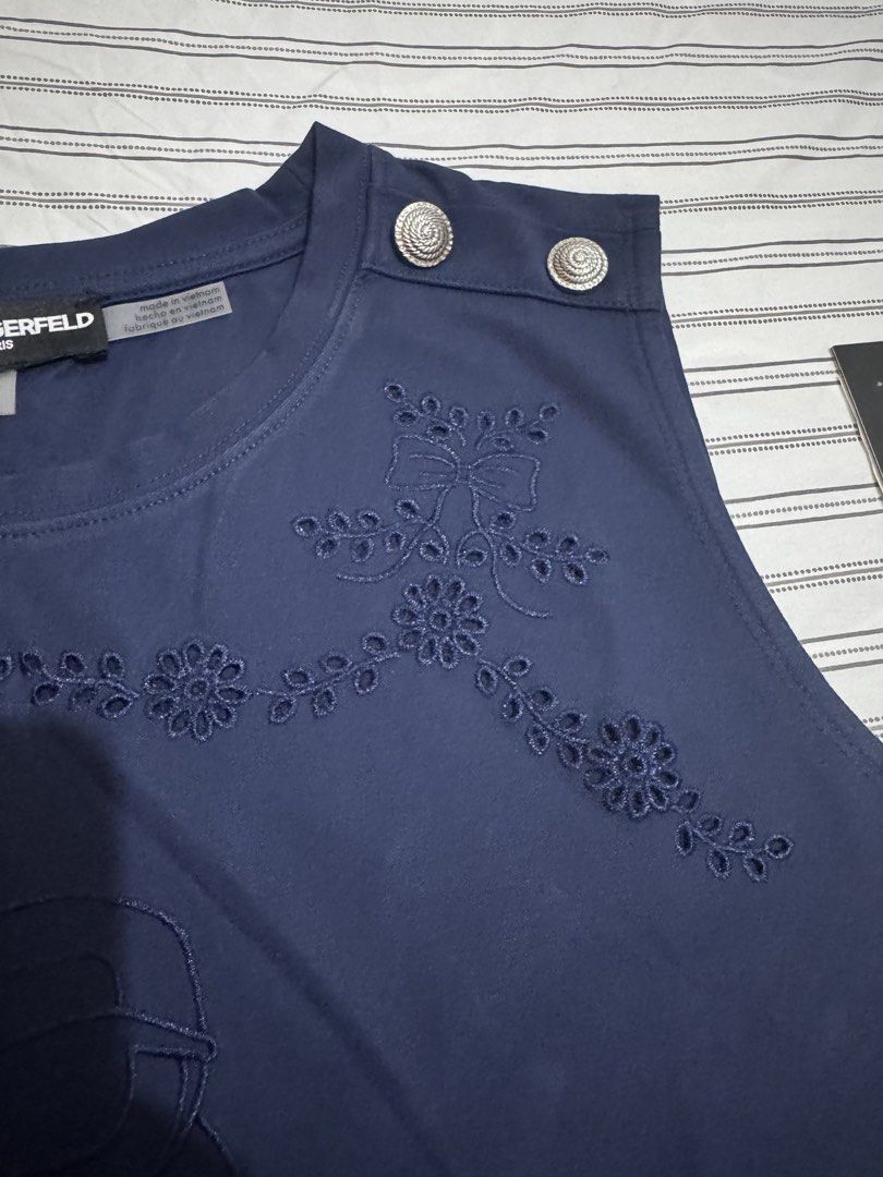 Karl Lagerfeld Sleeveless Blouse (Category: Announcements) located in Quezon City. Submitted by branded_jo (Listing ID 1462677641, Image 3). Description: Original Karl Lagerfeld sleeveless blouse (lolo logo) Size Med Color Navy blue Brand new with tag Bought in US Lalamove Ready.