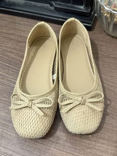 (Category: ) located in . Submitted by prelovedlagunaph (Listing ID 1462623096, Image 1). Description: .