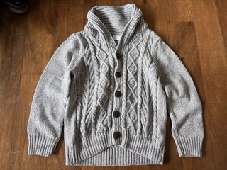 (Category: ) located in . Submitted by shoplecloset (Listing ID 1462472028, Image 1). Description: .