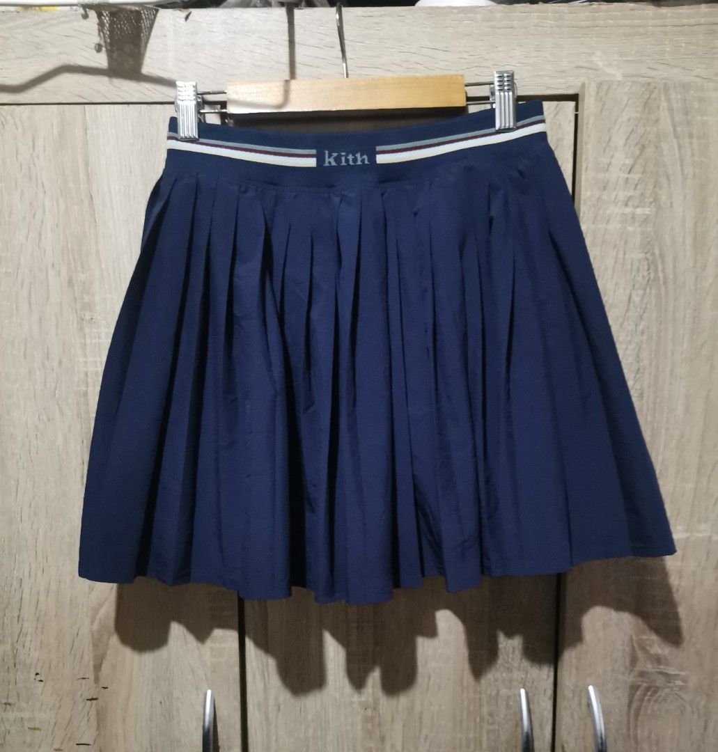 Kith x Wilson pleated skort (Category: Activewear) located in San Pedro. Submitted by thriftersthrift (Listing ID 1462464477, Image 2). Description: Waistline (inches) :24 Length(inches) :15 Good condition Already wash Color rate : 9.5 /10 🌵ALL ITEMS ARE FROM UKAY BALE SO MANAGE YOUR EXPECTATION 🌵 ASK SELLER FOR MORE INFORMATION COLOR MAY CHANGE TRU LIGHTING.