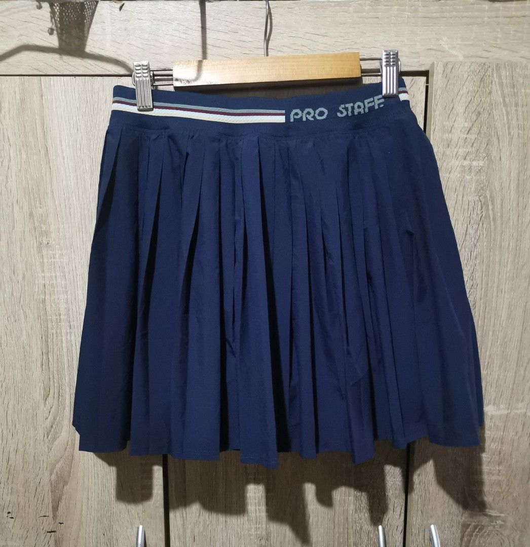 Kith x Wilson pleated skort (Category: Activewear) located in San Pedro. Submitted by thriftersthrift (Listing ID 1462464477, Image 3). Description: Waistline (inches) :24 Length(inches) :15 Good condition Already wash Color rate : 9.5 /10 🌵ALL ITEMS ARE FROM UKAY BALE SO MANAGE YOUR EXPECTATION 🌵 ASK SELLER FOR MORE INFORMATION COLOR MAY CHANGE TRU LIGHTING.