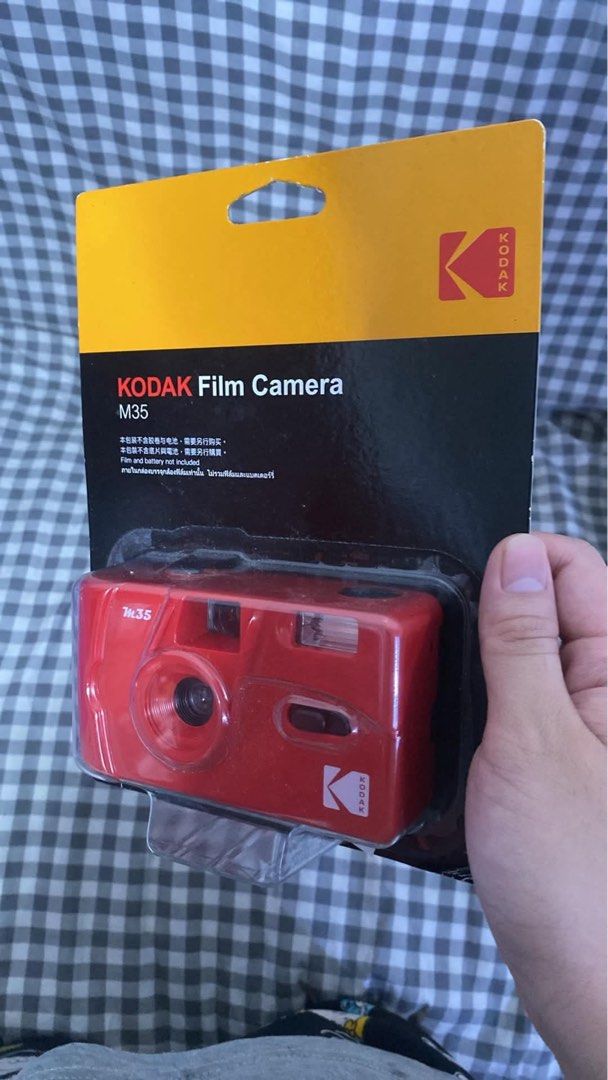 Kodak Film Camera M35 Red (Category: Cameras) located in Pasig City. Submitted by pollyyesterr (Listing ID 1462452507, Image 2). Description: - Brand new Kodak M35 film camera in vibrant red. - Comes in its original packaging, perfect for gifting or keeping pristine. - Ideal for beginners and anyone looking to explore the joy of film photography. - Simple and easy to use, get started right away. - Please note: Film and battery are NOT included an