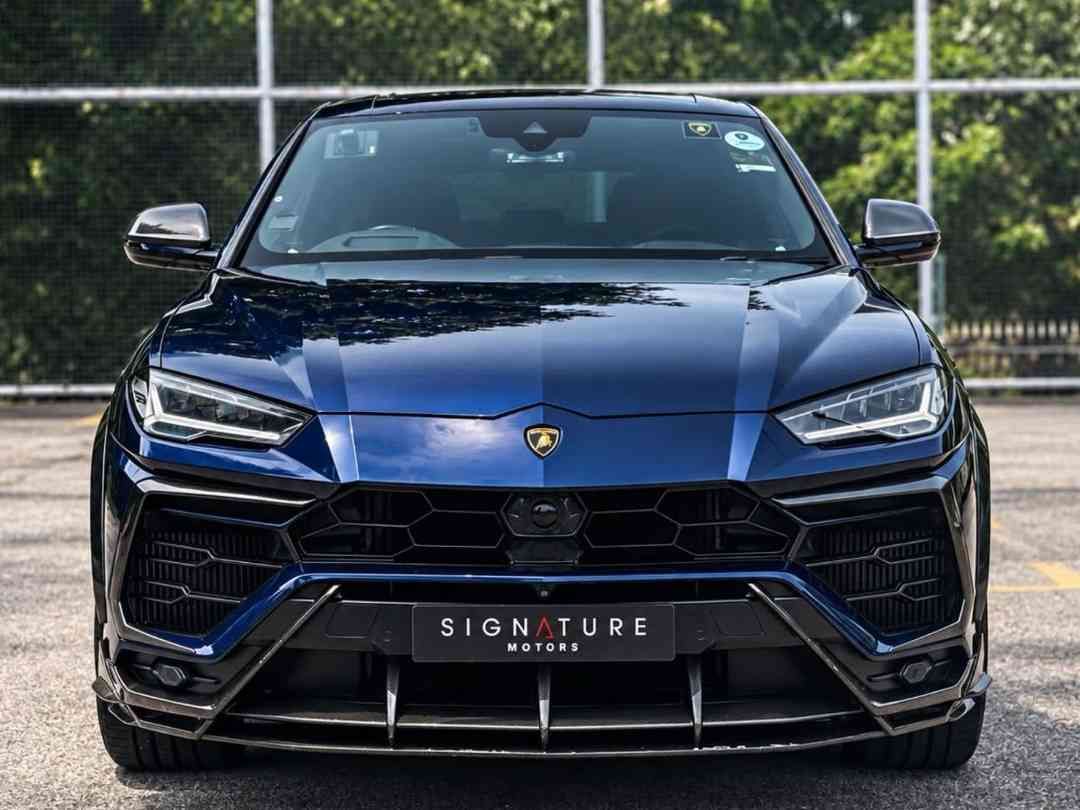Lamborghini Urus 4.0 V8 (A) (Category: Used Cars) located in Singapore. Submitted by signaturemotors (Listing ID 1462467886, Image 1). Description: Showroom: 237 ALEXANDRA ROAD 237 Alexandra Road #02-04 Singapore 159929 Highest optioned unit in the market! Alcantra headlining with 2 tone Nappa leather. Fully agent maintained and serviced. Full records available. Extended warranty until Nov 2027. Excellent condition verifiable by Lamborghini singa