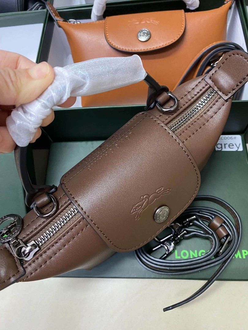 L.C Mini Leather Sling Bag (Category: Cross-body Bags) located in Manila. Submitted by msddirectfactoryoutlet (Listing ID 1462633350, Image 2). Description: .