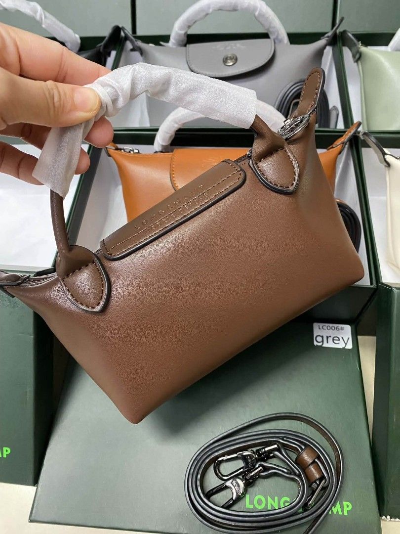L.C Mini Leather Sling Bag (Category: Cross-body Bags) located in Manila. Submitted by msddirectfactoryoutlet (Listing ID 1462633350, Image 3). Description: .