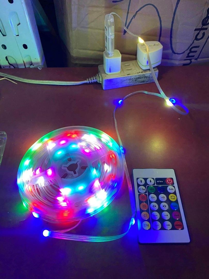 led strip kights (Category: Lighting & Studio Equipment) located in Manila. Submitted by nixdcruz (Listing ID 1462620858, Image 3). Description: Led strip lights usb and plug type available 5meter 10meter 20meter.