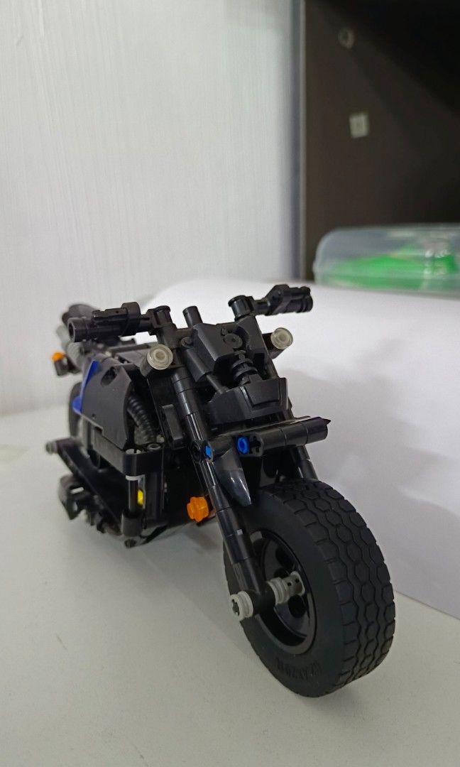 Lego Motorcycle black (Category: Lego & Building Sets) located in Manila. Submitted by iamalex22 (Listing ID 1462477903, Image 2). Description: naka display lang sa bahay complete parts.