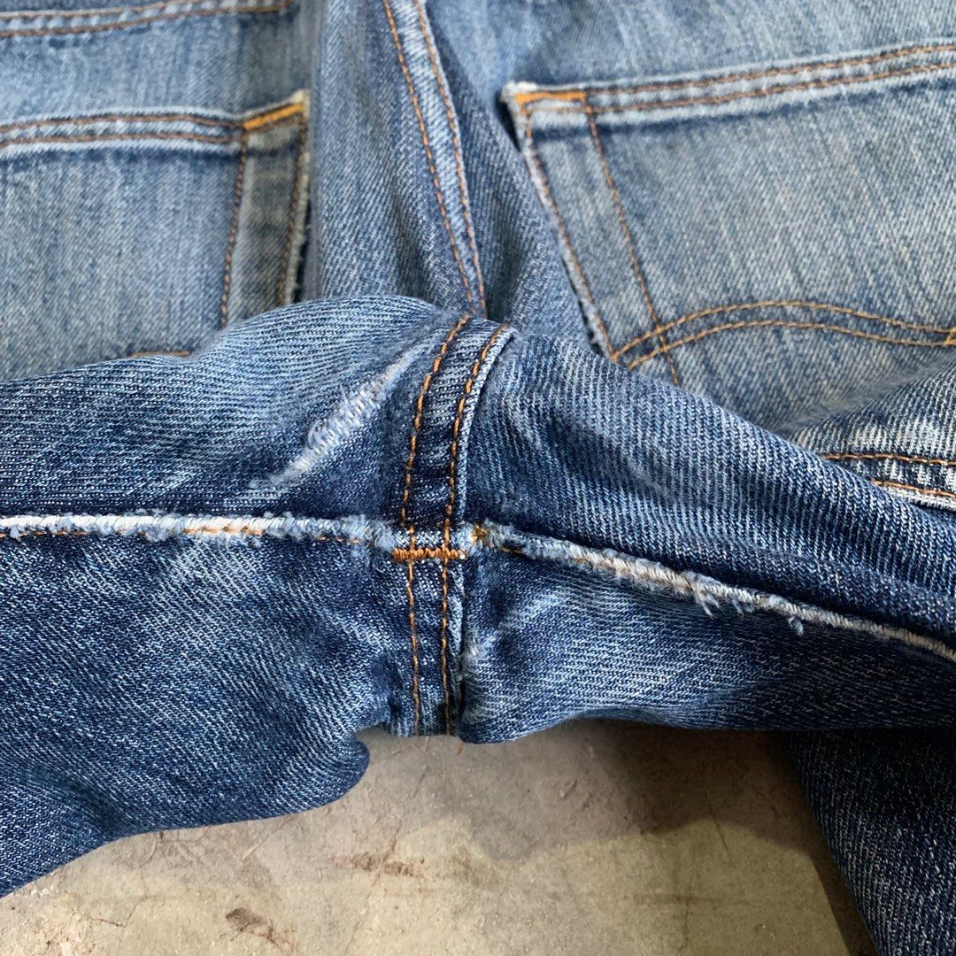 Levi's 501 Extended Patch Jeans W31 L32 (Category: Jeans) located in Manila. Submitted by emplysthrift. (Listing ID 1462611855, Image 3). Description: Levi's 501 Extended Patch Jeans W31 L32 Actual dimes on tapemeasure Waist " 33 Length "41 Vintage Condition Colorrate: 9.2/10 Flaws: minor stain/ scratch on pocket and pundya pero maganda papo yung pinaka tela ng pantalon Unli vouch/vc for safe transactions 📲 Location: Laspinas City, Metro Manila,