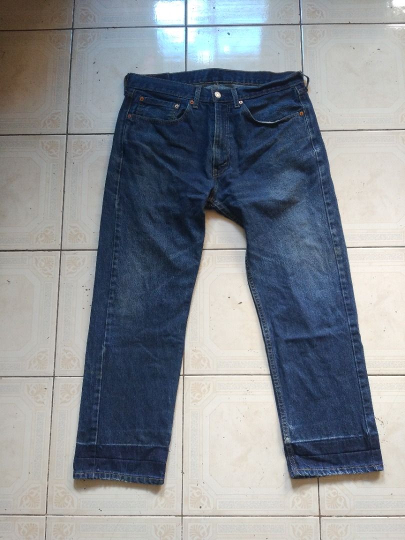 Levis 505 Jean 36 actual (Category: Jeans) located in Pasay City. Submitted by denimdude.ph (Listing ID 1462459552, Image 1). Description: marks and distressings, last pics.