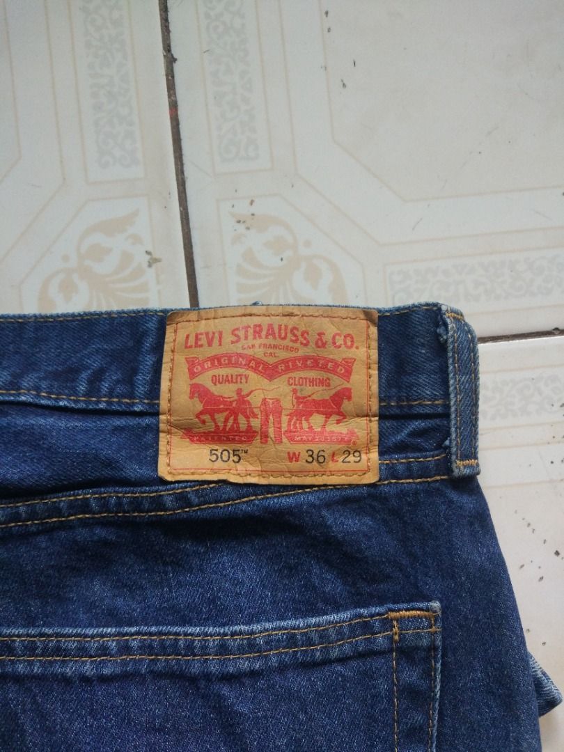 Levis 505 Jean 36 actual (Category: Jeans) located in Pasay City. Submitted by denimdude.ph (Listing ID 1462459552, Image 3). Description: marks and distressings, last pics.