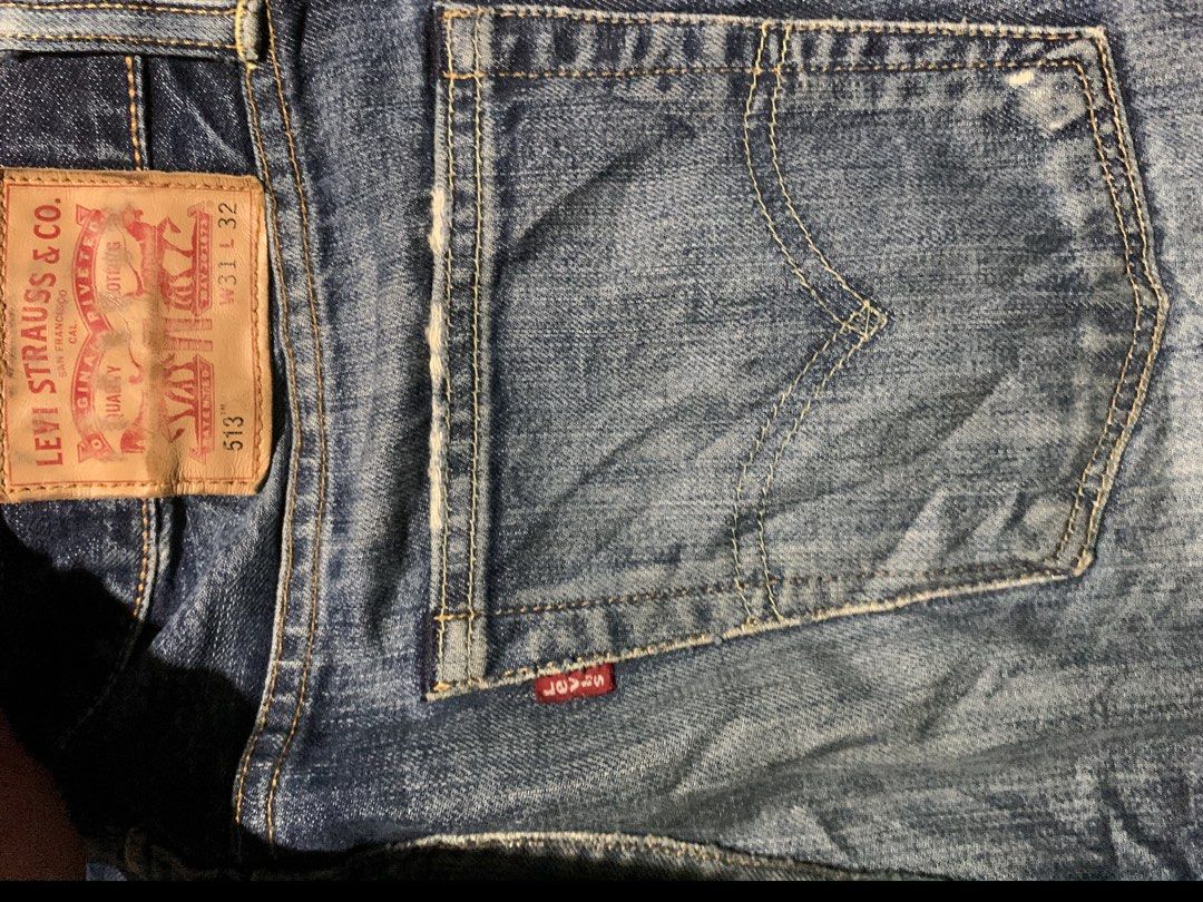 LEVIS 513 original (Category: Jeans) located in Manila. Submitted by bravemoon.c329ad (Listing ID 1462484000, Image 3). Description: as new 30 - 32 no issue excellent condition.