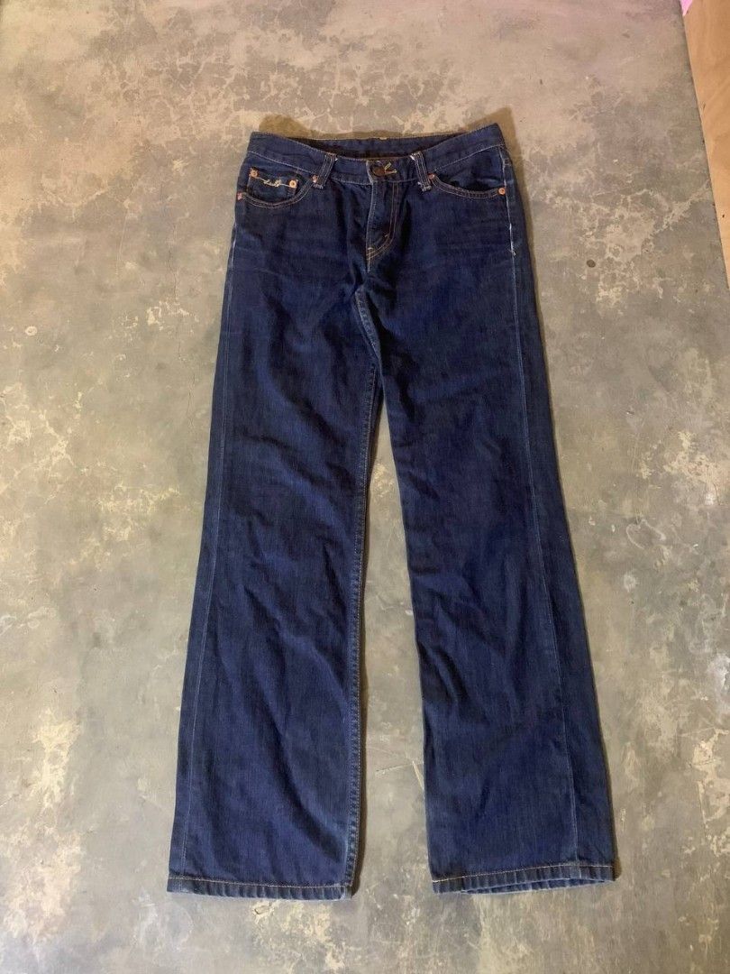 Levi's Dark Wash Bootcut Jeans (Category: Jeans) located in Digos. Submitted by echooo123 (Listing ID 1462621750, Image 3). Description: Waist- 27-28 Length- 38 Good Condition No Issues Solid over the .