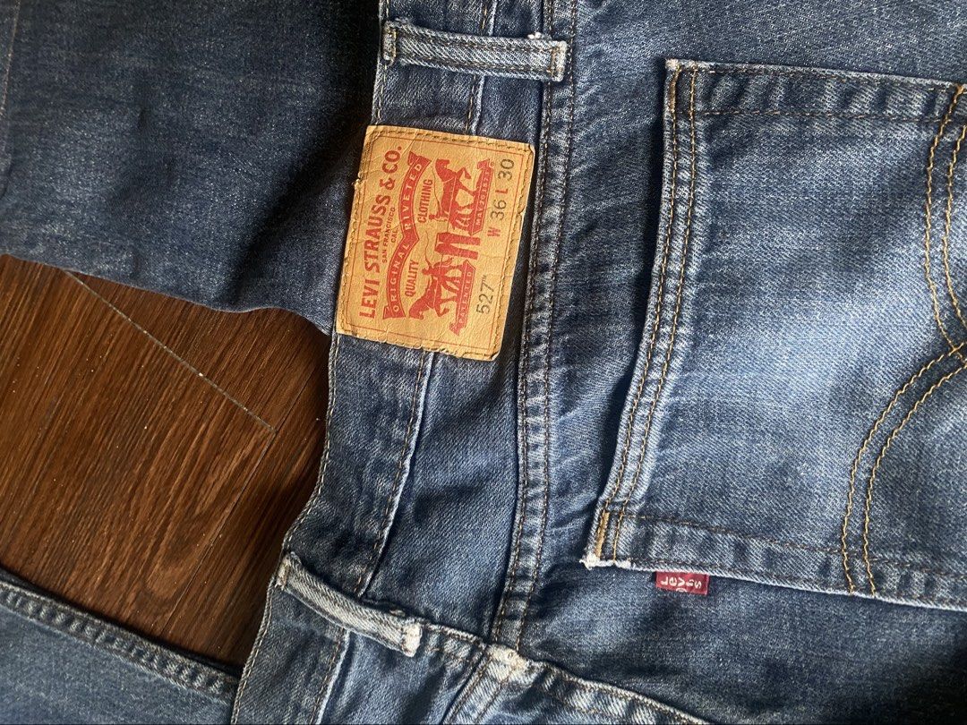 Levis Jeans (Category: Jeans) located in Manila. Submitted by thumperohmy (Listing ID 1462477575, Image 1). Description: bootcuts.