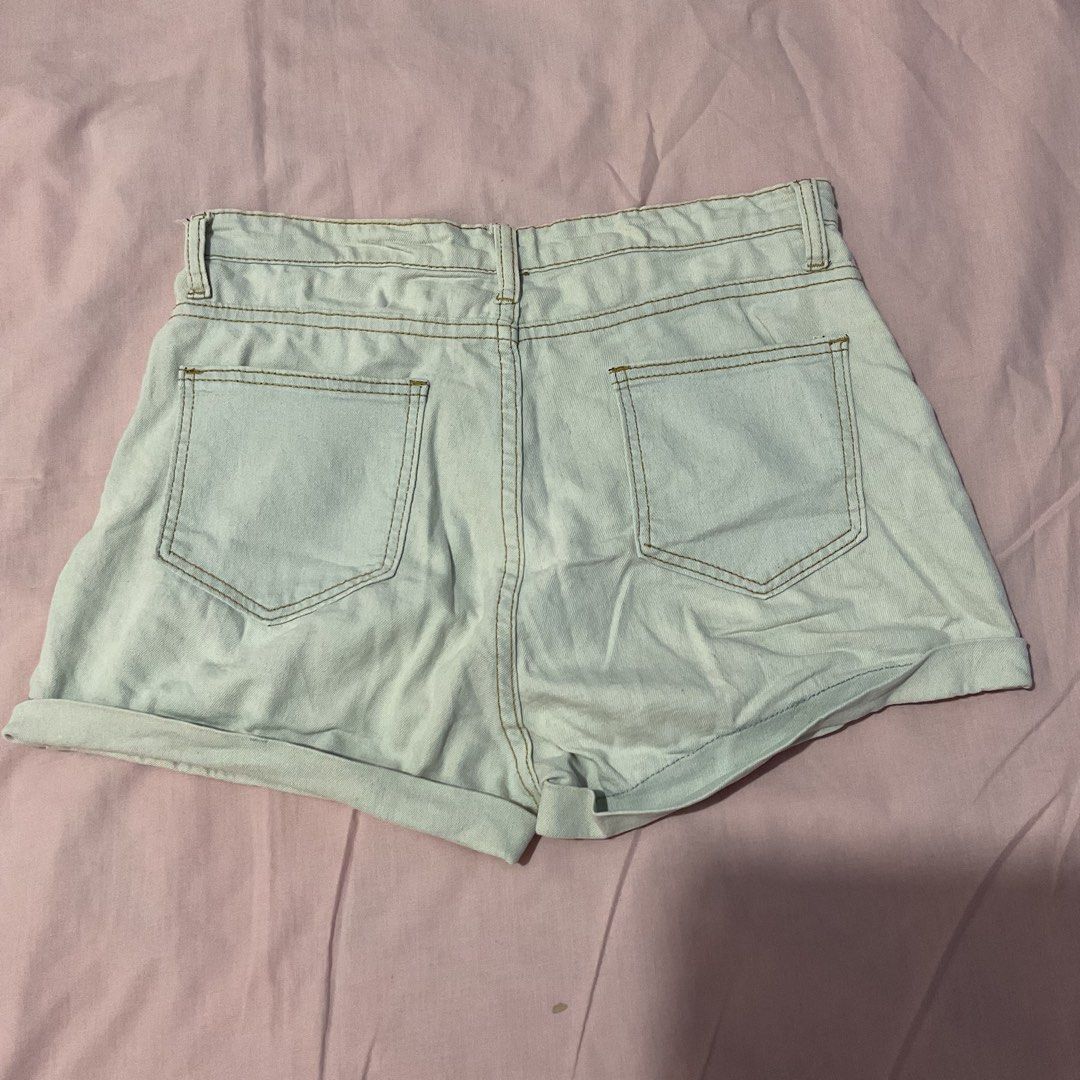 Light Wash Denim High Waisted Shorts (Category: Shorts) located in Naga. Submitted by asrid.32 (Listing ID 1462651264, Image 2). Description: Waist: 29-30 Length: 12.5.