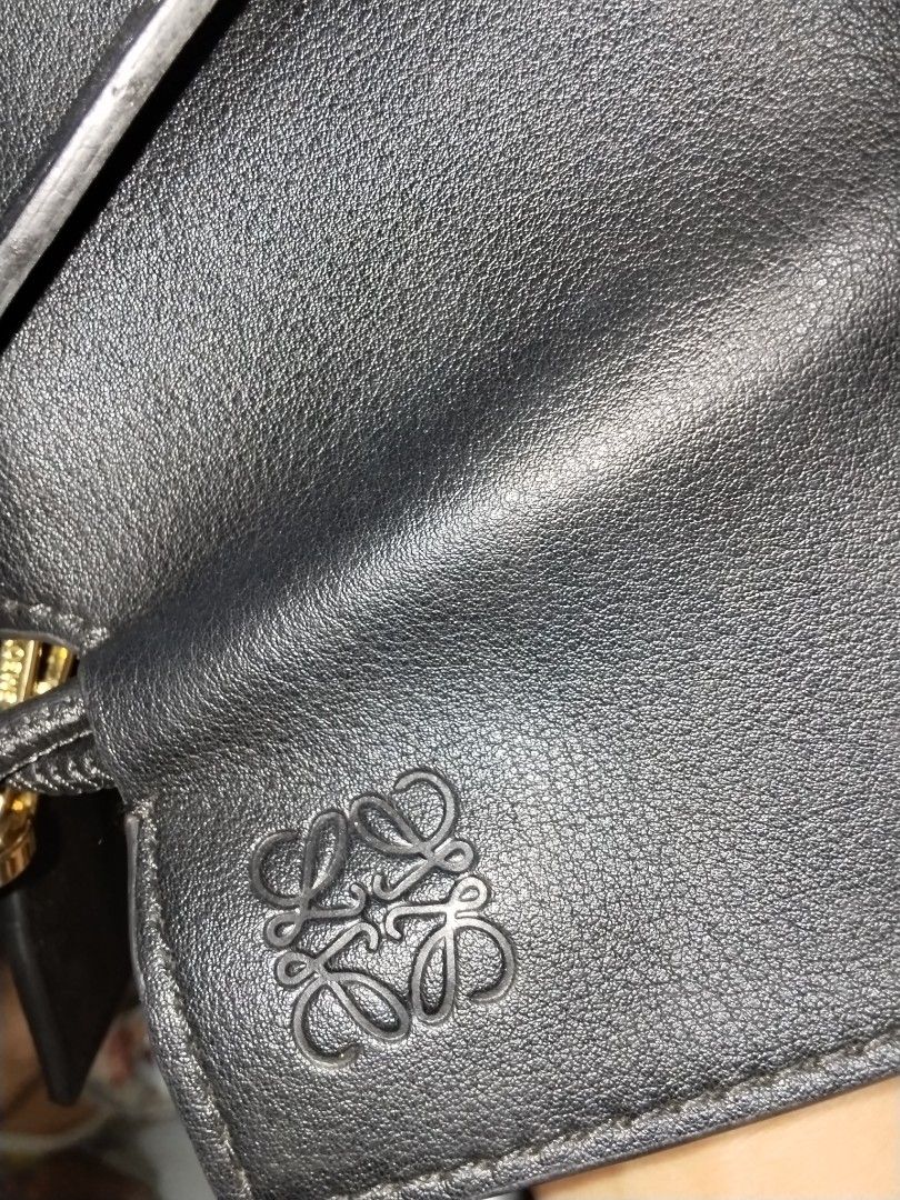 Loewe Black Sling (Category: Cross-body Bags) located in Cavite. Submitted by bagssection04 (Listing ID 1462600907, Image 3). Description: loewe black sling small size all hardware intact.