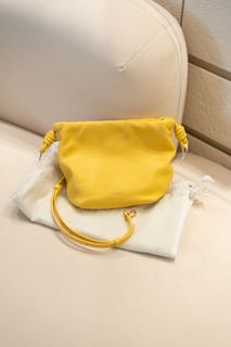 （分類：）位於 。 由 societyinfame 提交（商品編號 1457612141，圖片 1）。簡介： 。