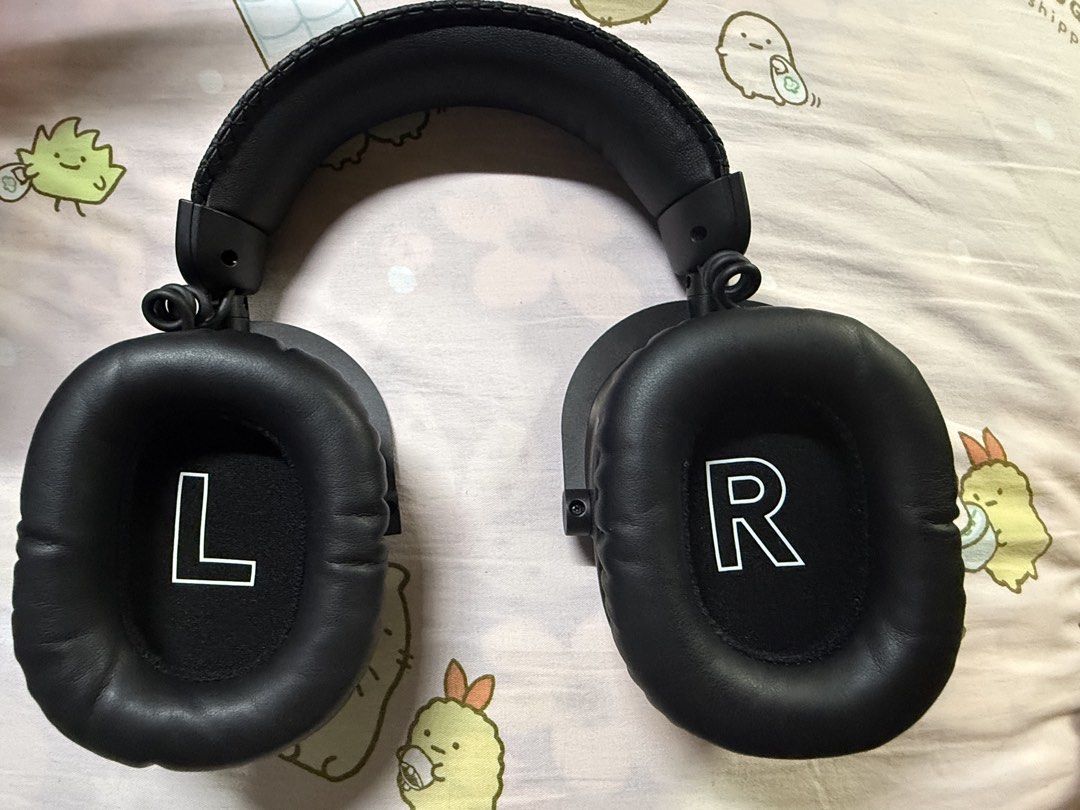 Logitech G PRO X 2 LIGHTSPEED Wireless Gaming Headset （分類：頭戴式/罩耳式耳機）位於 Hong Kong。 由 cycarenze074613 提交（商品編號 1462614307，圖片 2）。簡介： Logitech G PRO X 2 LIGHTSPEED wireless headset. 7.1 surround sound. Great for gaming. Comes with a carrying case. The earcups have L and R indicators. The headband has 'PRO' embossed on it. Check photos for details.。