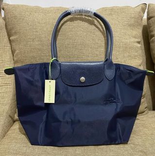 (Category: ) located in . Submitted by bestgiftselect (Listing ID 1462618363, Image 1). Description: .