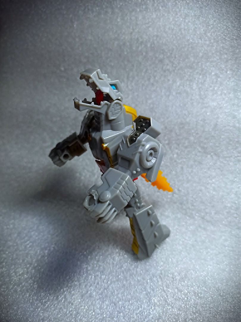 Loose Cyberverse GRIMLOCK Hasbro Deluxe Class Decepticon Transformers (Category: Action & Battle Toys) located in Pasay City. Submitted by Chariselyn (Listing ID 1462642983, Image 3). Description: Loose Cyberverse GRIMLOCK (300+sf) Hasbro Deluxe Class Decepticon Transformers Series: Cyberverse Adventure, 2018 Scale: 5 inches Stock: 1 Condition: 10/10 Issues: no sword Accessories: with crown, no manual Mode of Payment: GCash or through your rider 