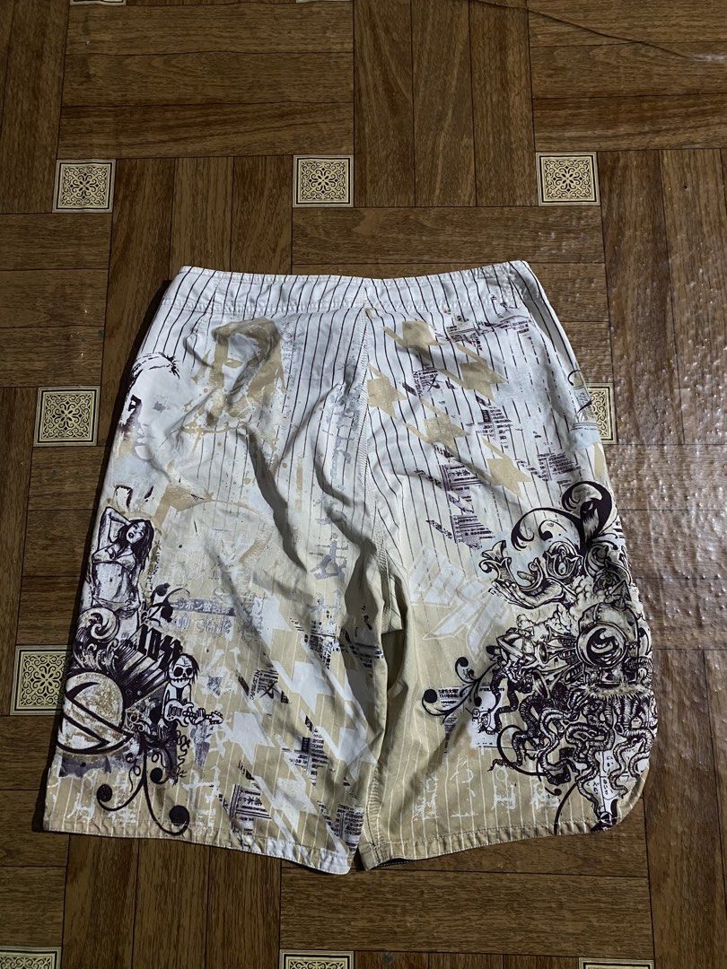 Lost enterprises boardshort (Category: Swim Trunks & Board Shorts) located in Puerto Princesa. Submitted by zeallion.b850aa (Listing ID 1462610675, Image 2). Description: Excellent no issue.