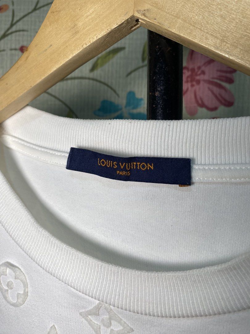 LOUIS VUITTON (Category: Tshirts & Polo Shirts ) located in Bago City. Submitted by mary-joy3 (Listing ID 1462446586, Image 2). Description: louis vuitton monogram excellent to new no issue makapal tela.