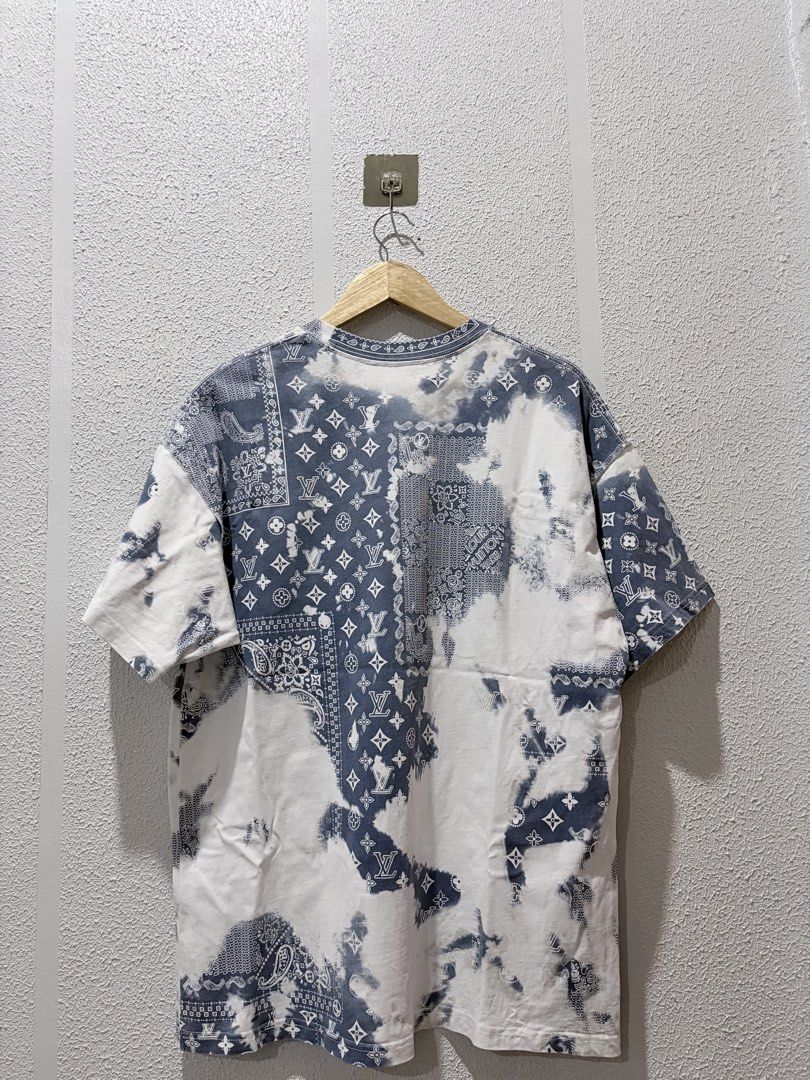 Louis vuitton (Category: Tshirts & Polo Shirts ) located in Manila. Submitted by mgezVtg (Listing ID 1462576426, Image 2). Description: Dm for more deets.