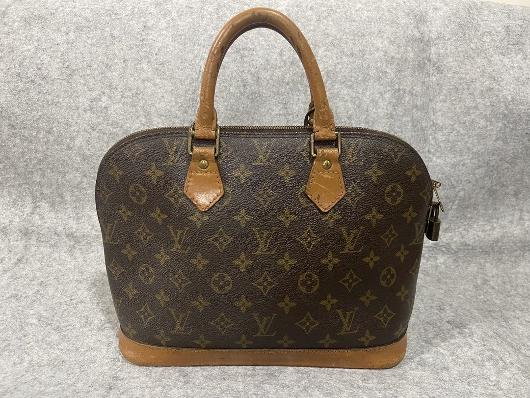 louis vuitton alma (Category: Purses & Pouches) located in Calamba. Submitted by thriftingoverload (Listing ID 1462574188, Image 2). Description: plus shipping fee recolor na ung leather nya.