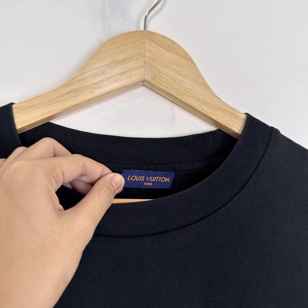 Louis Vuitton LV Monogram T-Shirt Black (Category: Tshirts & Polo Shirts ) located in Calasiao. Submitted by liascorner (Listing ID 1462604114, Image 3). Description: W:22.5 L:30 9.5/10.