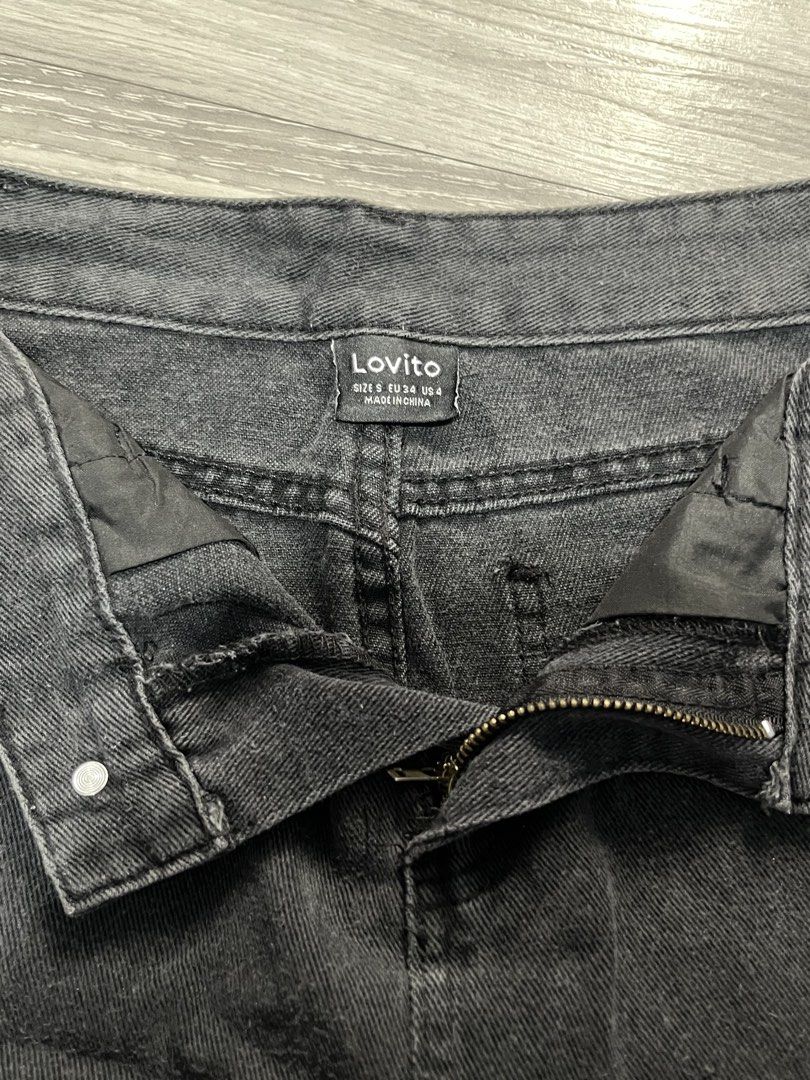 Lovito Black Denim Mini Skirt Size S (Category: Skirts) located in Quezon City. Submitted by _patwishaa (Listing ID 1462553172, Image 1). Description: - Brand: Lovito - Color: Black - Material: Denim - Size: S (EU 36, US 4) - Cut: Classic A-line - Origin: Made in China -Delivery thru lalamove/j&t Meet up: Gateway mall/ Ali Mall.