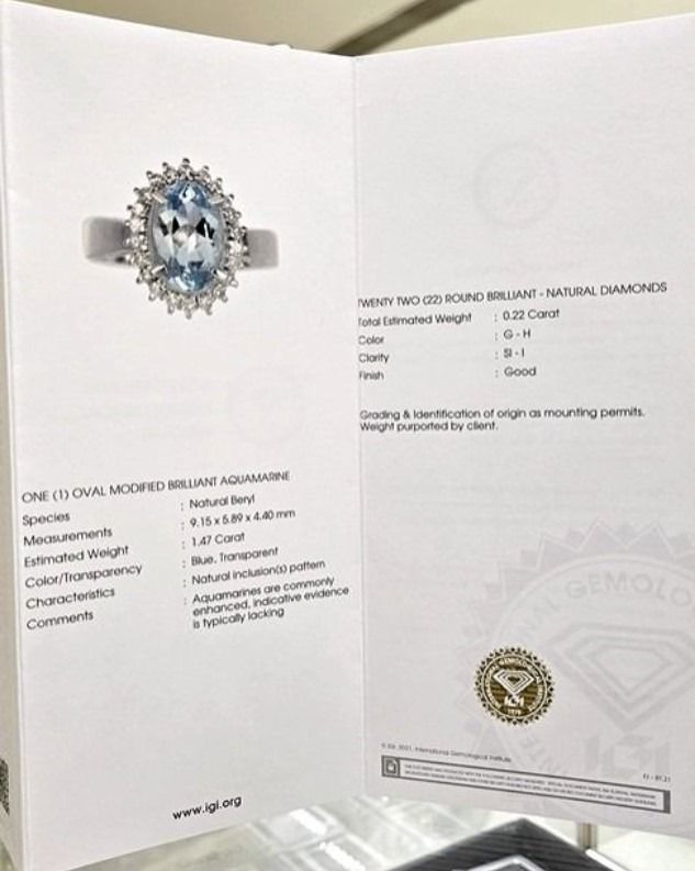 LR9555🧚‍♀️半價 $9100 IGI 1.47ct Aquamarine 旁石 0.22ct 🧚‍♀️海藍寶晶瑩剔透 顏色令人著迷 🩵 圍一圈碎石 更能令主寶石突出 💍 （分類：戒指）位於 Hong Kong。 由 diamondicq 提交（商品編號 1462547239，圖片 2）。簡介： Platinum Ring Sd Wt : 0.22 Sd Pcs : 22 Metal wt : 4.40 Size: 9.5 ~保證絕對100%真金真鑽石💎 💎Diamond ICQ鑽石專門店 💎專營GIA優質鑽石 寄賣/回收二手鑽飾🦄歡迎Trade in ➕💰換石 專業珠寶師提供單對單顧問服務💯特設網上報價 付款: 現金 ☆EPS☆ 支票☆ 信用卡☆ AE 🆙 💳 匯豐 渣打 AE 信用卡🈶分期付款服務🉐 🎯專營首飾鑲嵌 歡迎來石代鑲 (敬請預約) 🎯 旗艦店。: 尖沙咀堪富利士道9A 地舖 星期一至日 Mon-Sun 11:30am-8:00pm *