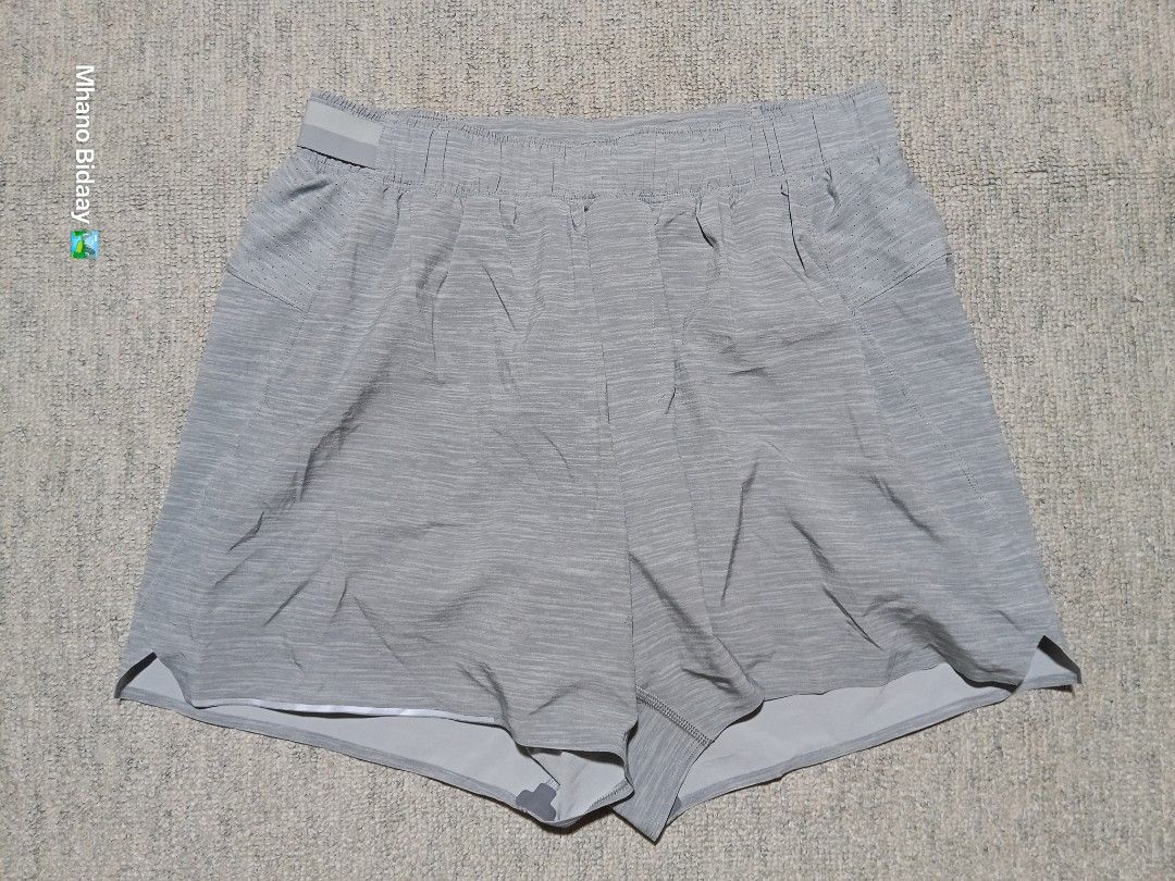 Lululemon Men's 4" Surge Short Lined Grey Small (Category: Activewear) located in Valencia. Submitted by mhano_bidaay_outdoors_218 (Listing ID 1462552941, Image 3). Description: - Lululemon Men's 4" Surge Shorts - Color: Grey - Lined with quick-drying, lightweight fabric - Waistline fits 27-29 inches - Leg opening: 11.75 inches - Ideal for workouts and casual wear.