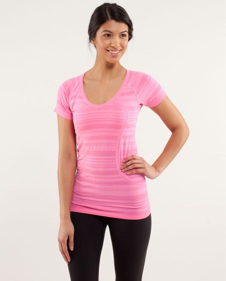 Lululemon run swiftly tech v neck pinkelicious fits small-medium (17x27) (Category: Activewear) located in Los Banos. Submitted by streetwear.collections (Listing ID 1462483033, Image 3). Description: Lululemon run swiftly tech v neck pinkelicious fits small-medium (17x27) excellent condish Php 1300 Thanks!.