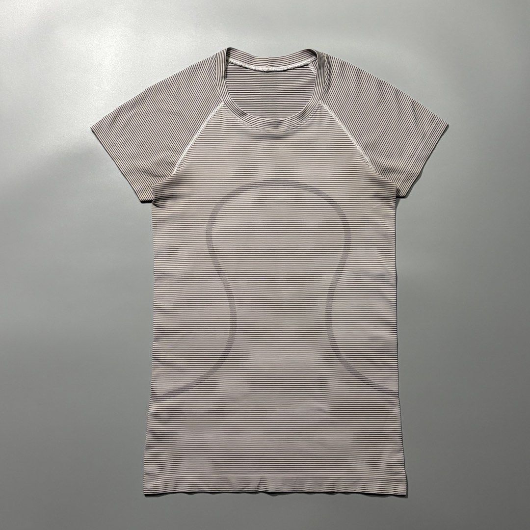 Lululemon Striped Swiftly Tech Short Sleeve (Category: Activewear) located in Tayabas. Submitted by bayabaskartell (Listing ID 1462443047, Image 1). Description: .