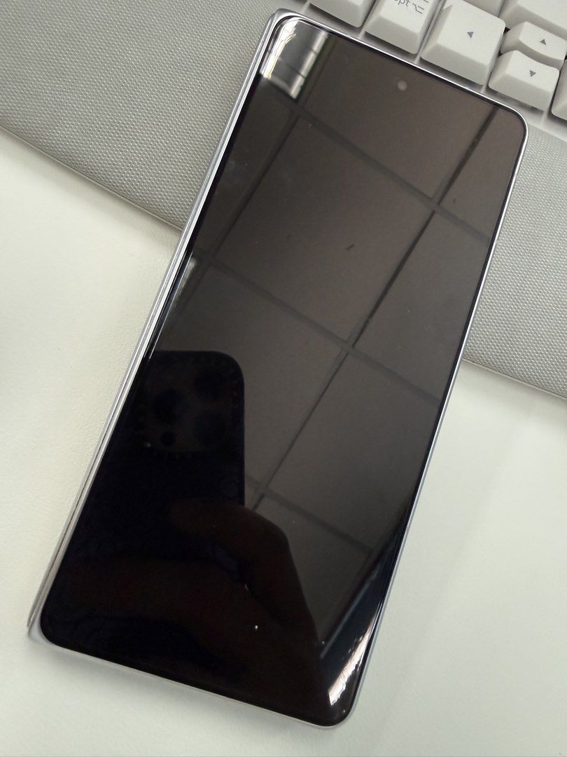 荣耀，magic v6 12+512 （分類：Android 安卓其他）位於 Hong Kong。 由 fgnagg888h 提交（商品編號 1462446410，圖片 1）。簡介： 。