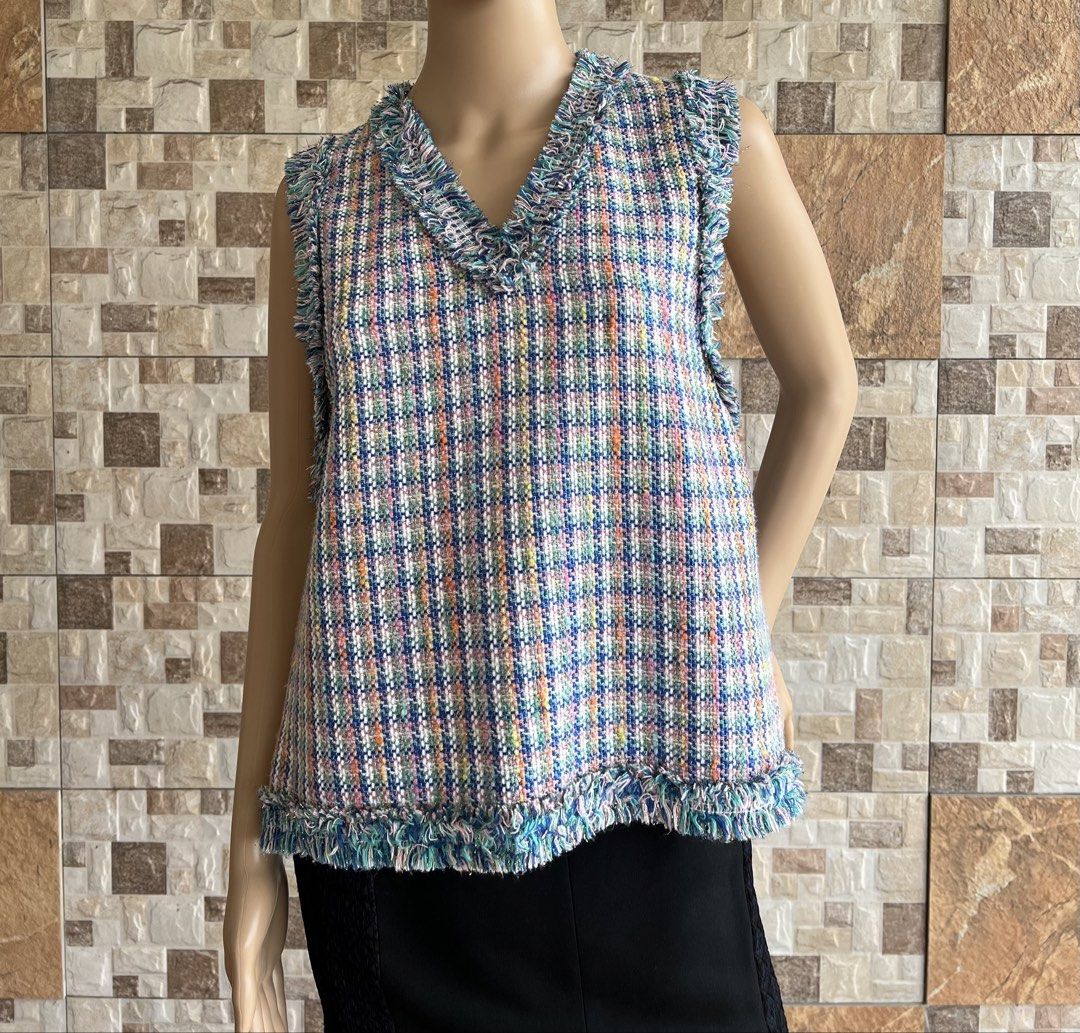 MAJE - TWEED SLEEVELESS (Category: Longsleeves) located in Bacolod City. Submitted by timelessbyjosh (Listing ID 1461730570, Image 1). Description: BEST FOR CASUAL OUTFITS SIZE : 1 ACTUAL COLOR : MULTI COLOR COLOR RATE : 10 OUT OF 10 CONDITION : NEAR NEW MATERIAL : 51 % COTTON , 23 % VISCOSE , 11 % POLYESTER , 8 % POLYAMIDE & 7 % METALLIC FIBERS ( MAIN FABRIC ) & 69 % COTTON , 18 % ACRYLIC , 8 % METALLIC FIBERS & 5 % POLYAMIDE MADE IN : FRANCE FL