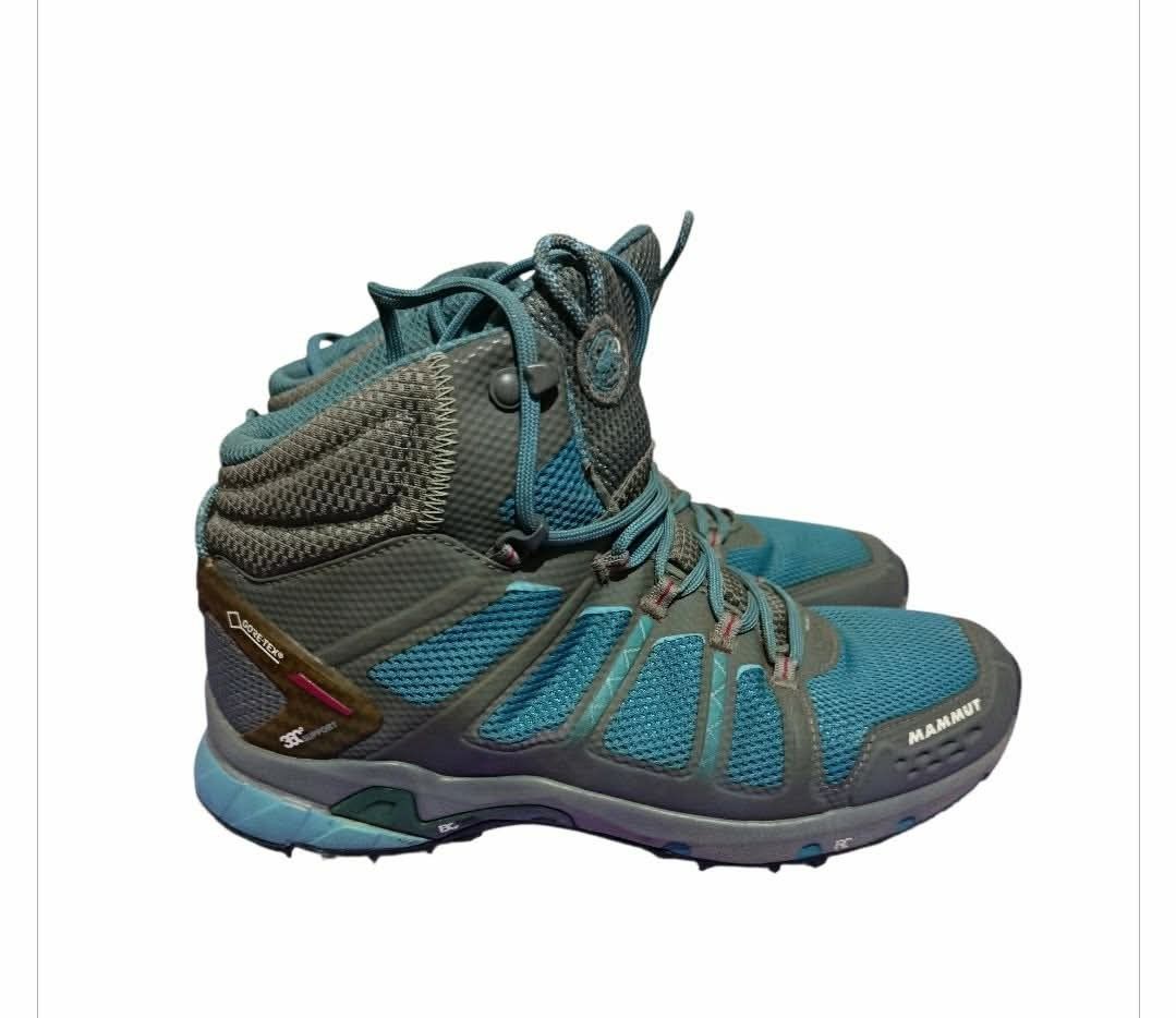 Mammut Gore-Tex Mid Hiking Boots (Category: Boots) located in Paranaque City. Submitted by calm_youngstore7 (Listing ID 1462547058, Image 2). Description: - Brand: Mammut - Type: Mid-cut Hiking Boots - Waterproofing: Gore-Tex - Upper: Breathable Mesh - Insole: Memo Foam for Comfort - Sole: Durable Grip - Ideal for: Trails and Outdoor Adventures Mammut T Aenergy Mid GTX Mammut T Aenergy Mid GORE-TEX Hiking Boots in a distinct teal blue and gray co