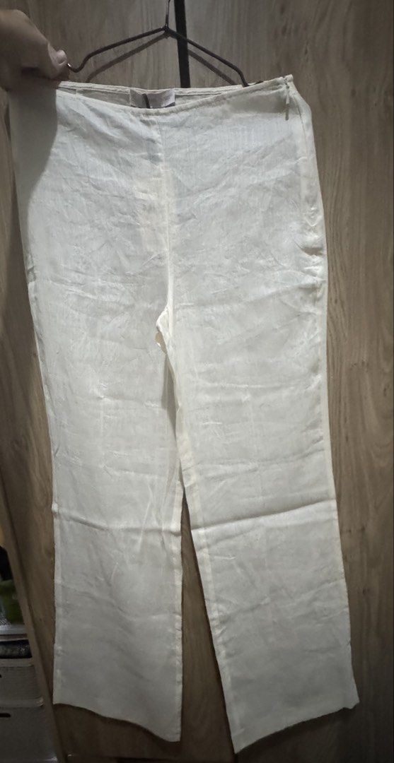 Mango ramie trouser (Category: Other Bottoms) located in Rizal. Submitted by igarette (Listing ID 1462651019, Image 1). Description: - Cream white MNG pants -ramie fabric - Side zipper closure - Versatile for various outfits - Ideal for warmer weather .