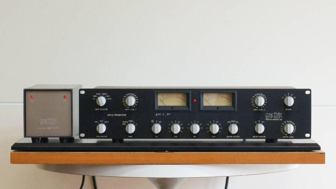 Mark Levinson LNP-2L Control Amplifier (Solid-State) / Original Box / Authorized Import (Category: Soundbars, Speakers & Amplifiers) located in Caloocan City. Submitted by letao_shopping_ph (Listing ID 1462460469, Image 1). Description: ■ Specifications [Main Unit] Dimensions: W482 x H113 x D354 mm Weight: Approx. 5.5 kg [Power Supply Unit: PLS-153L] Dimensions: W102 x H113 x D257 mm Weight: Approx. 2.5 kg [Product Condition] ・Used until recently