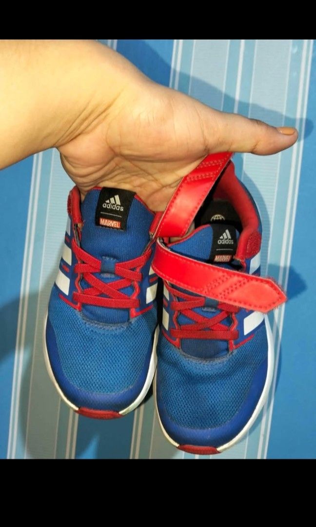 Marvel spiderman shoes (Category: Babies & Kids Fashion) located in Paranaque City. Submitted by abbaabiera888 (Listing ID 1462638533, Image 1). Description: preloved po ito.