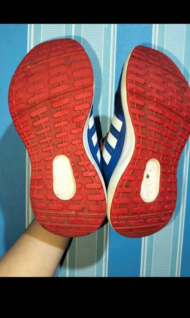 Marvel spiderman shoes (Category: Babies & Kids Fashion) located in Paranaque City. Submitted by abbaabiera888 (Listing ID 1462638533, Image 3). Description: preloved po ito.