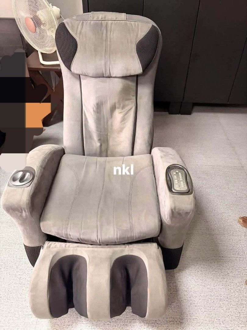 Massage Chair with Foot Massager (Category: Massage Devices) located in Bacoor. Submitted by pat0404 (Listing ID 1462597906, Image 1). Description: FOR SALE‼️FOR SALE‼️ Pre-owned OSIM Noro Harmony Massage Chair from🇲🇾 (srp ₱80K )❌❌❌ ⚡️⚡️⚡️Selling low🫦💦 💆‍♀️ Premium massage experience at home 🔌 Plug & use — ready to enjoy! 📦 Ready for pick-up ( IMUS) Perfect for anyone who wants a relaxing massage anytime without leaving home. 🩷 📩 DM Seri