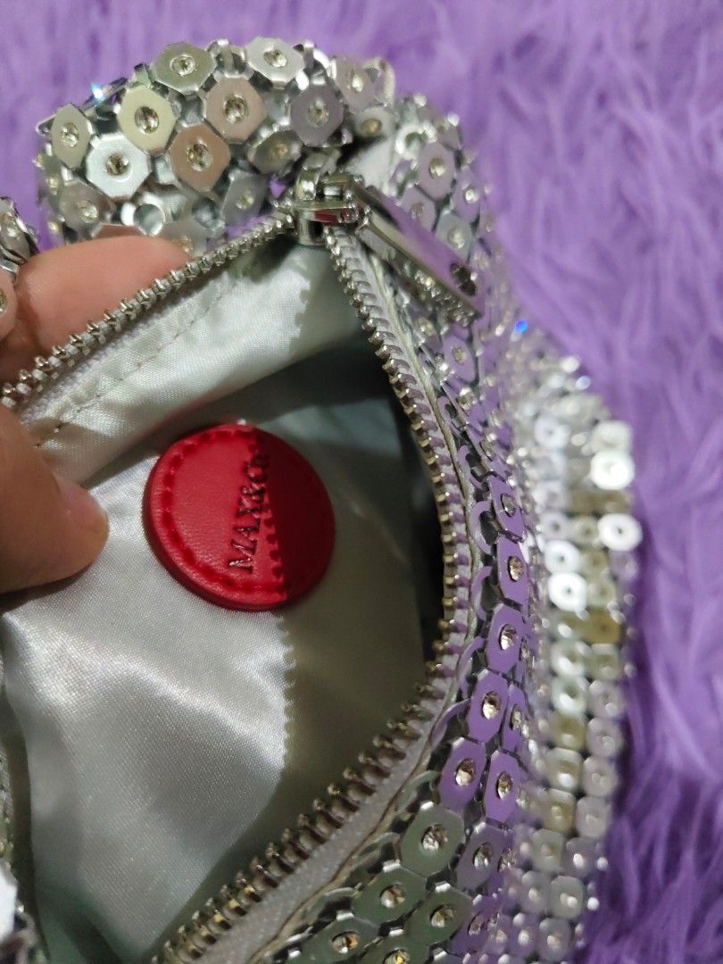Max&co (Category: Luxury Bags & Wallets) located in Batangas. Submitted by chrisma444 (Listing ID 1462644755, Image 3). Description: max&co good as new.
