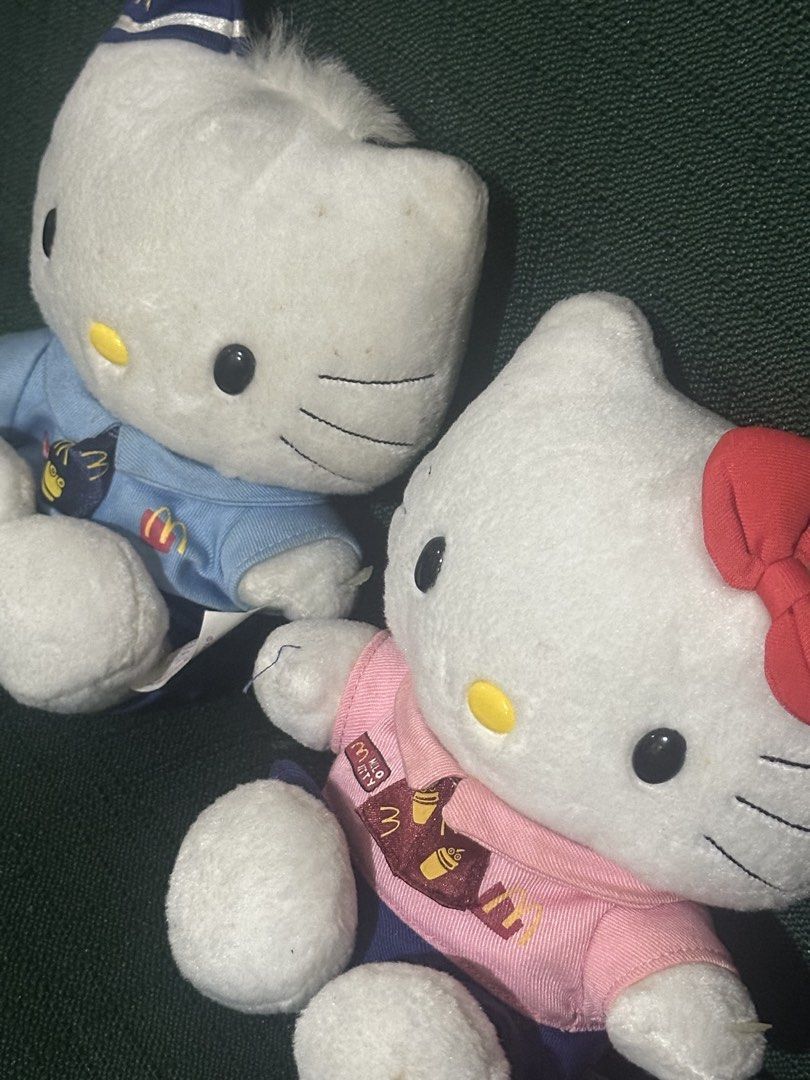 McDonald’s Crew Uniform Hello Kitty Toy (Category: Character Goods) located in Manila. Submitted by sytakayama (Listing ID 1462549890, Image 3). Description: Vintage Hello Kitty .